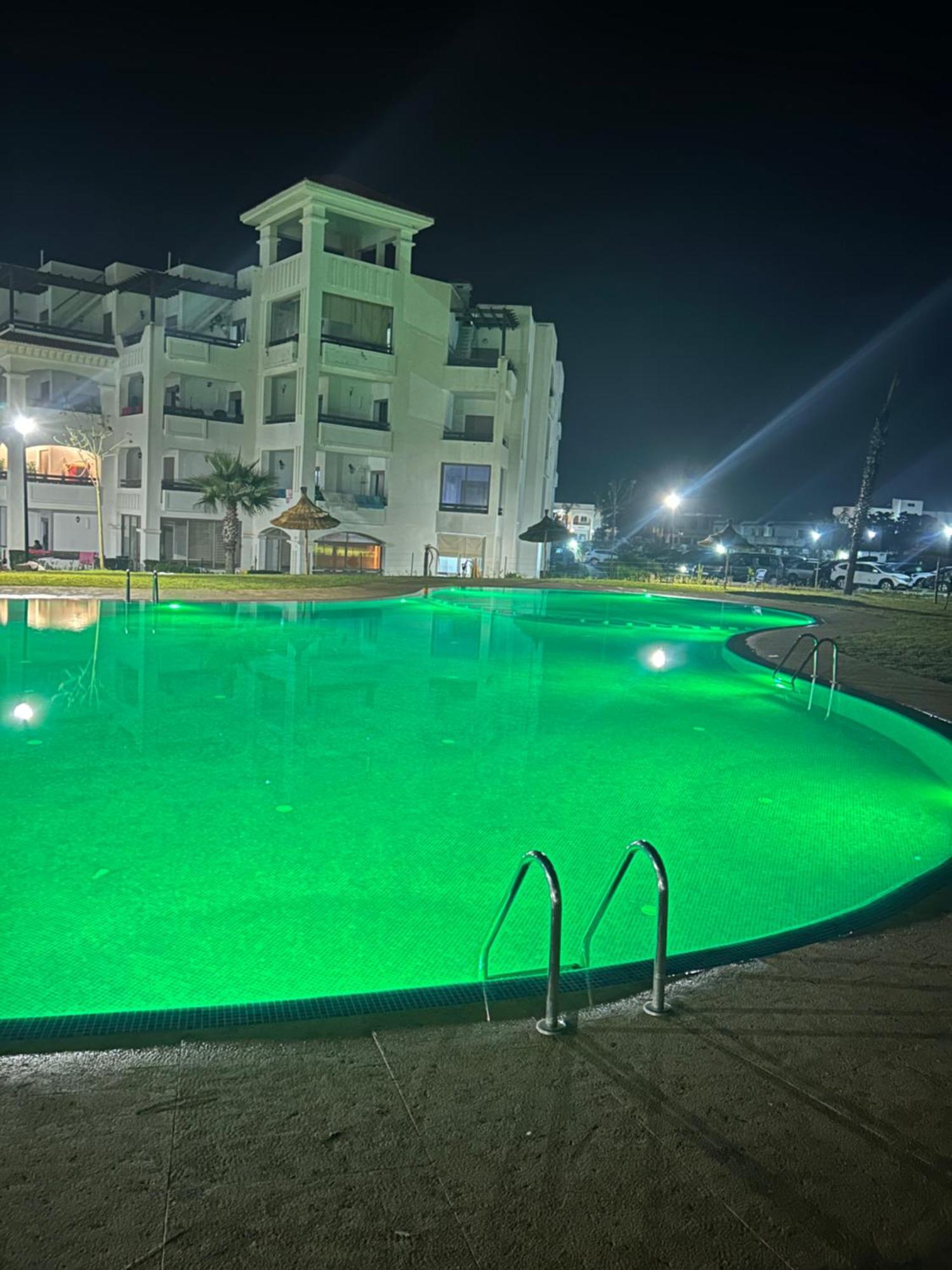 Appartement Pied Dans L Eau A Residence Beralmar Asilah Buitenkant foto